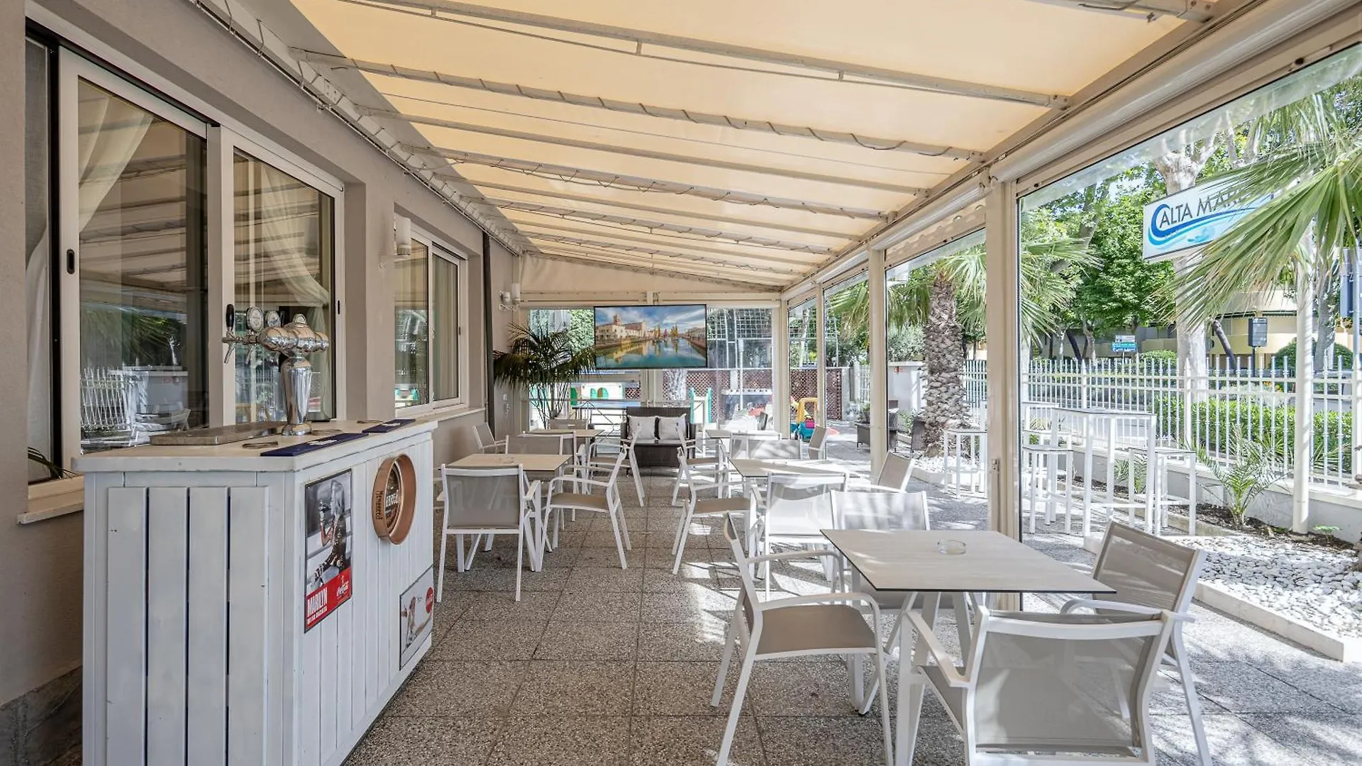 Hotel Altamarea Чезенатико